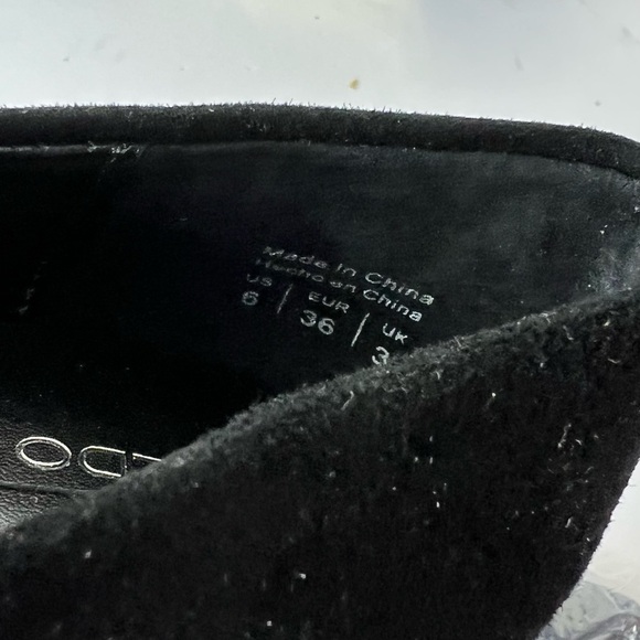 Aldo Women’s Black and Gold Women's Block Heels Size 6 NEW - Picture 12 of 12